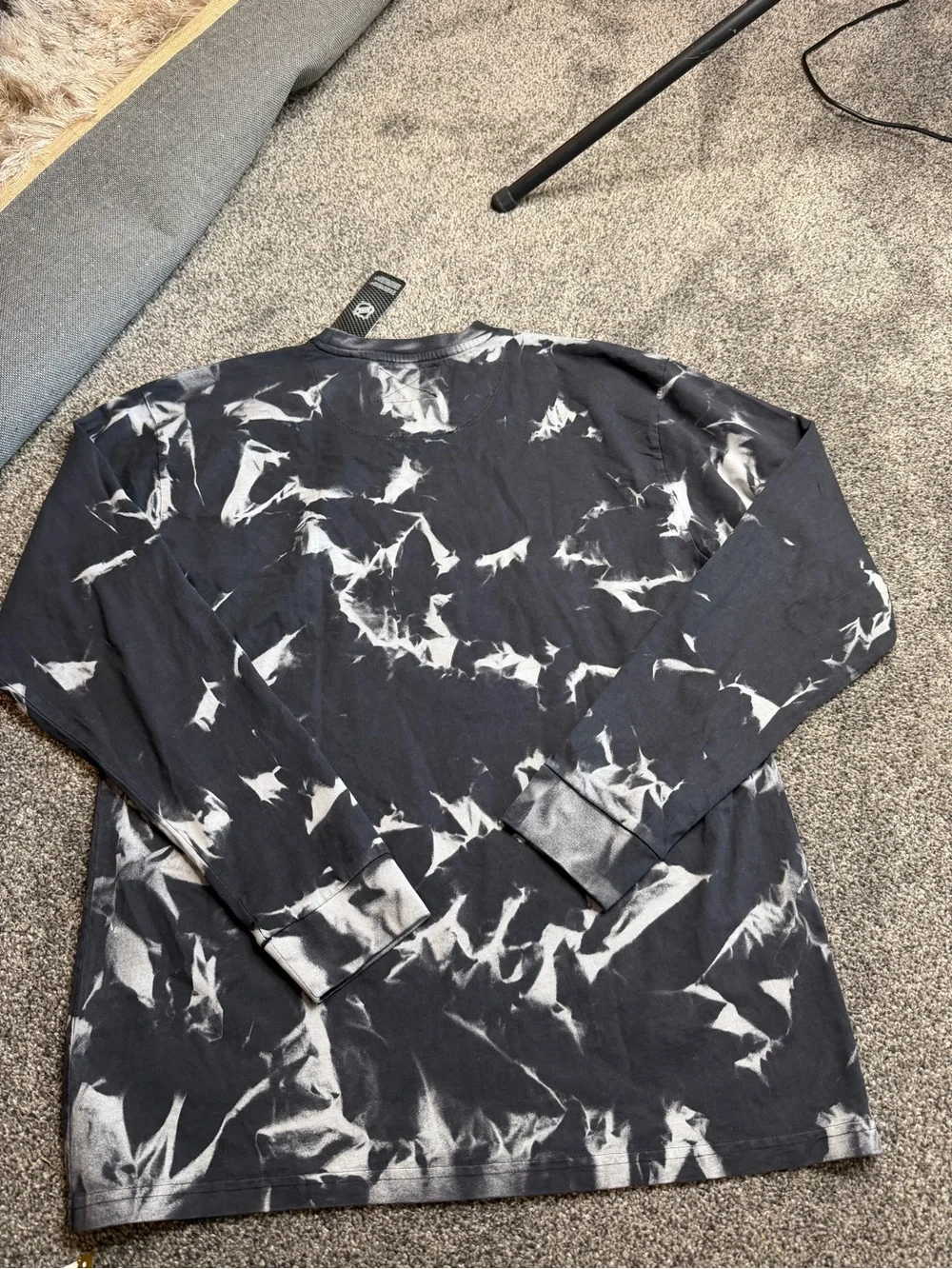 NWT Calhoun Toronto Maple Leafs Tie Dye Long Sleeve NHL Hockey Graphic Tee XL - Picture 8 of 9